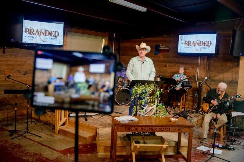 0b55a6e3-be3e-4435-9fe5-eb3128802050