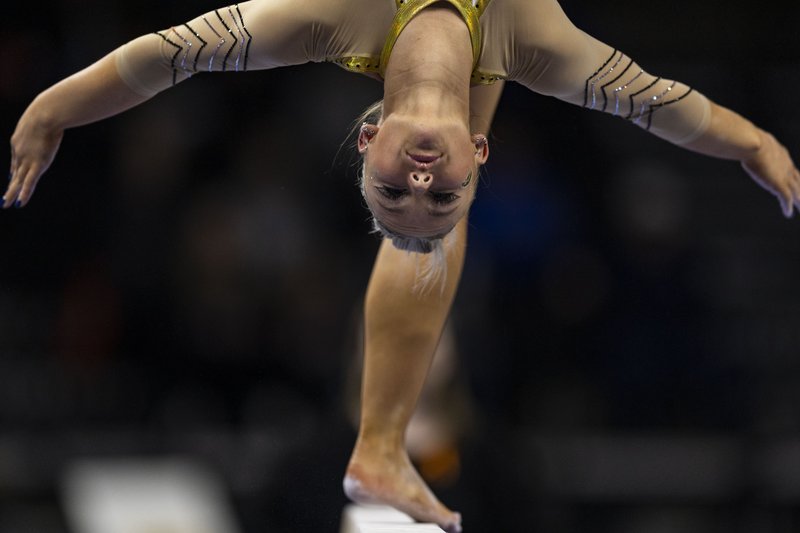 b74493f7-8d42-4c4c-a593-3cee5eb848d2