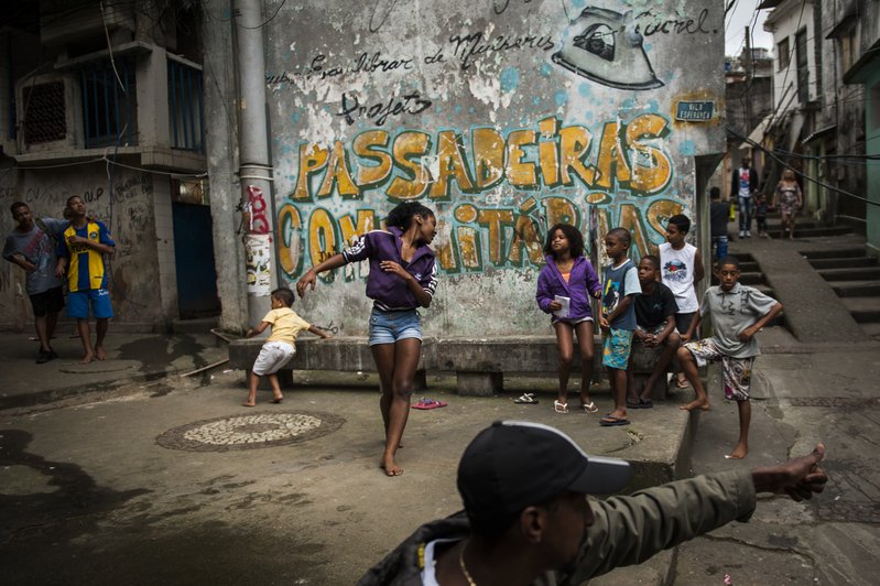 b9d76590-ca38-4229-b61e-35c81ca0411f