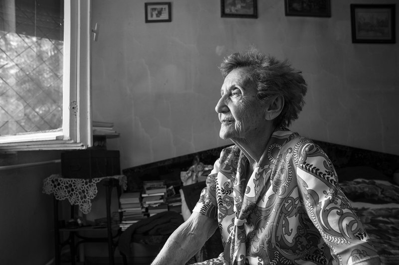 bfdb02ea-26e4-47a5-b753-53d6b3914552