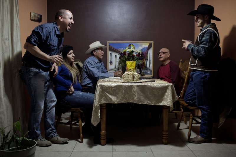 a9323dcf-c485-42c1-b5d8-e603c5669bea