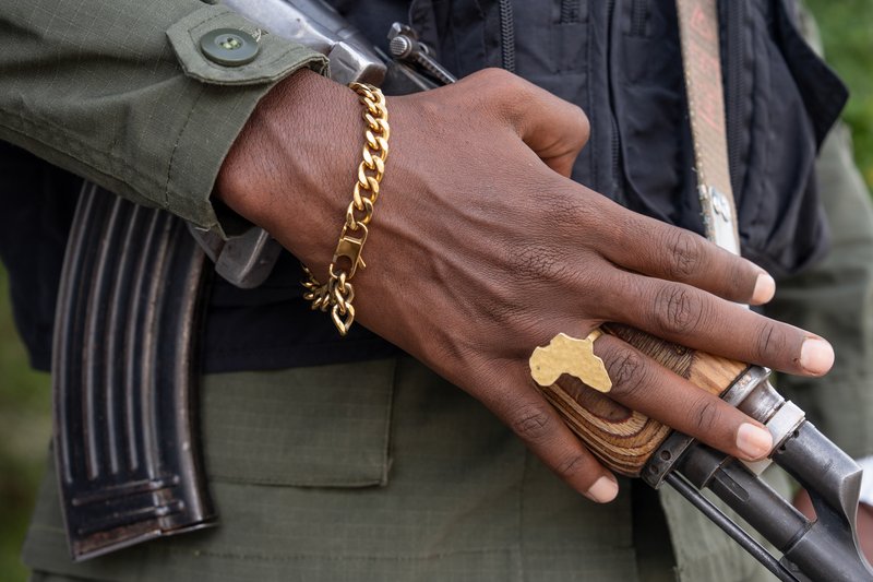 77537b85-0d96-4b07-9c8c-46e4e0c4860b