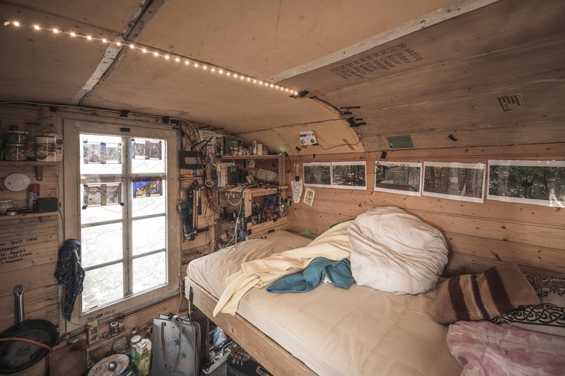 303509fe-7ccf-4558-b873-c8cd621cc79c