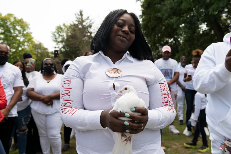 c16494ed-ee7a-4b2d-a9ae-f0824e1dc342