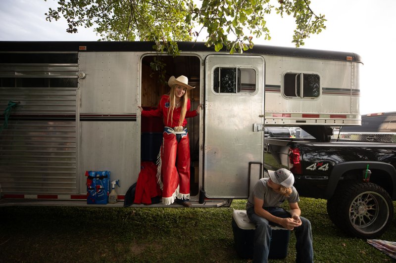 ee929238-6309-4dd6-beab-7ac841119e68