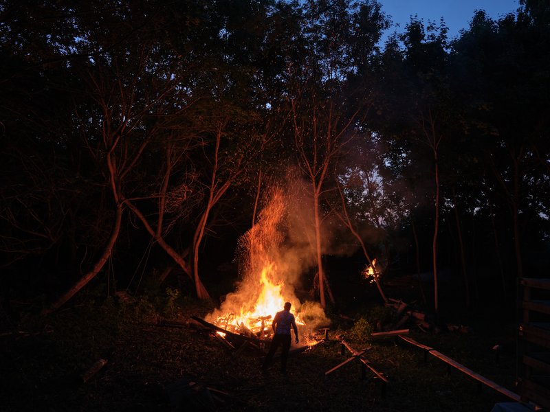 deaa7342-aab3-4258-b5d1-3d3badb72283