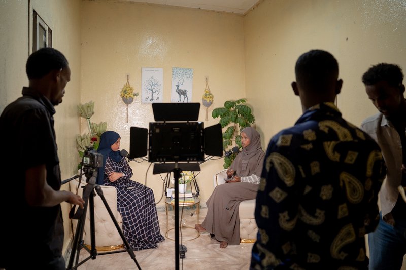 dd45ec2d-78e9-49b8-aae8-539d17e30689