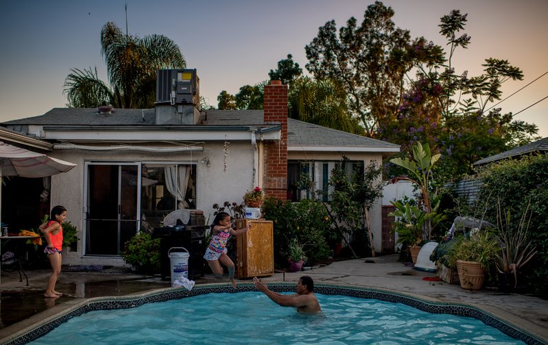 68a27898-c383-4990-b745-59282e081880