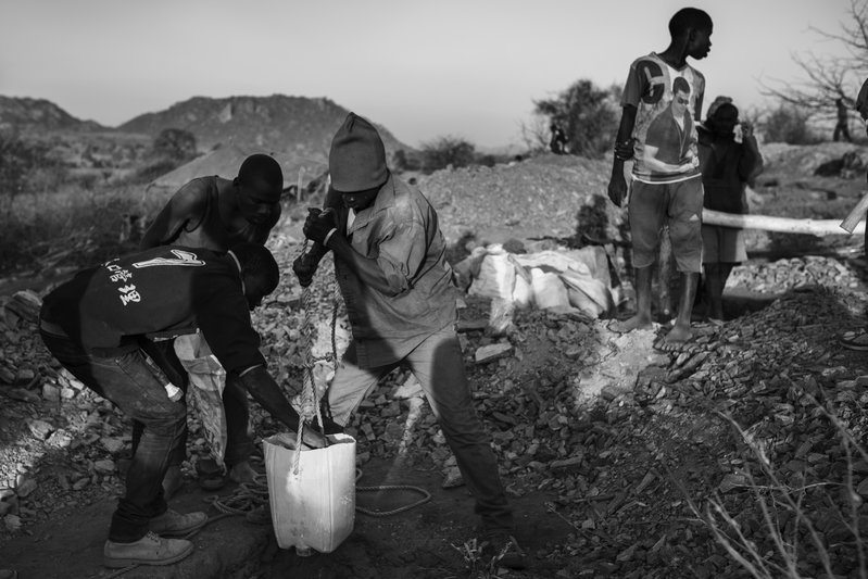 fa0740bc-5f94-4fe8-9498-99a9046d15e8