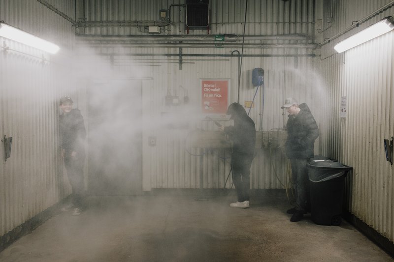 21497151-e03d-4a3f-80df-705da8dd4313