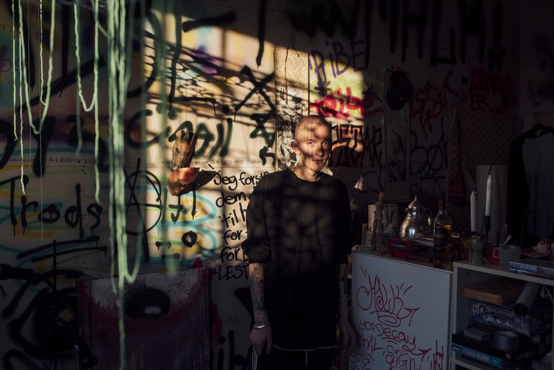 b2e23426-bf0e-45a0-ba93-2575cf613169